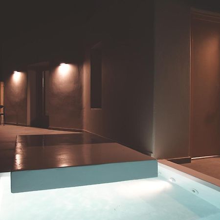 Black Diamond Suites (Adults Only) Akrotírion Buitenkant foto