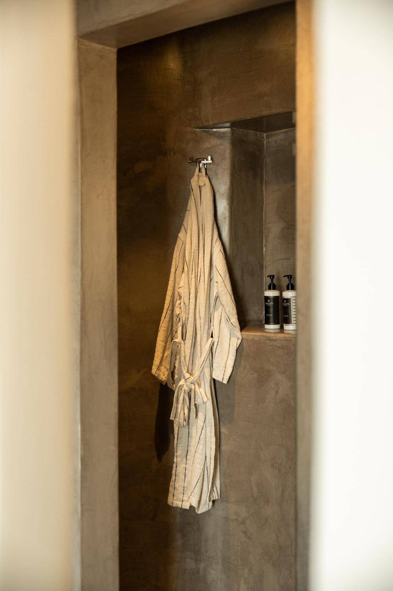 Black Diamond Suites (Adults Only) Akrotírion Buitenkant foto
