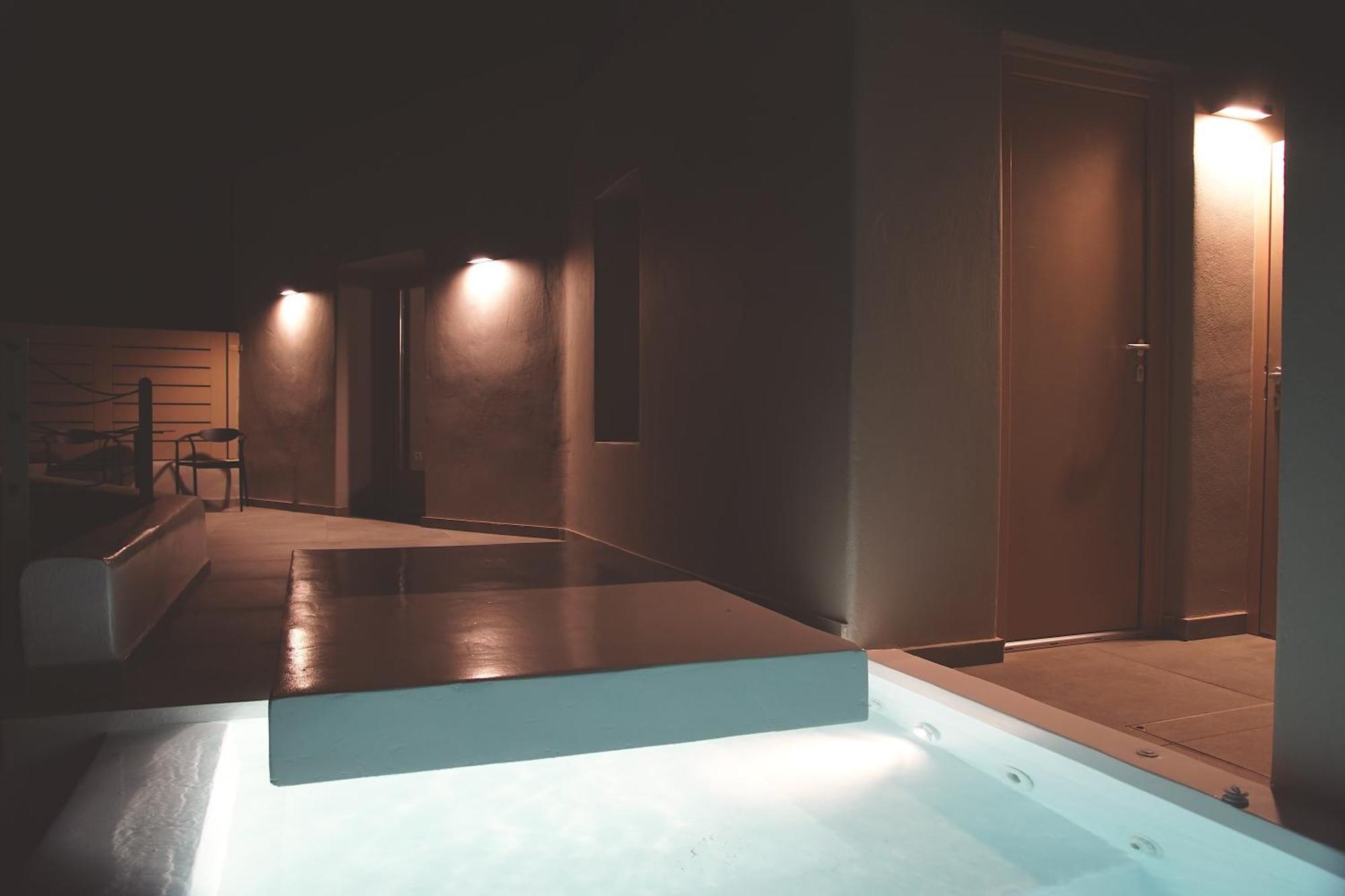 Black Diamond Suites (Adults Only) Akrotírion Buitenkant foto